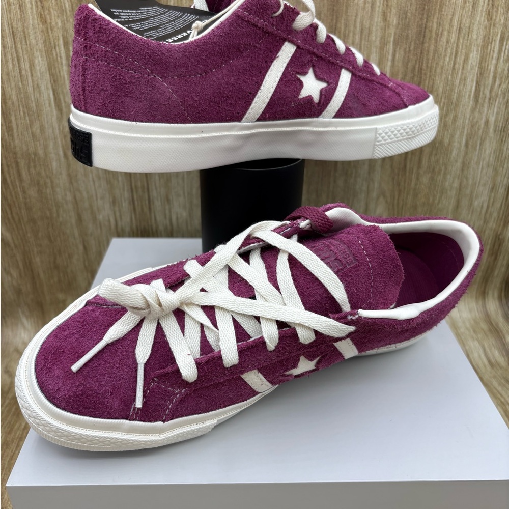Converse One Star Suede Retro Sneakers - Picture 9 of 16